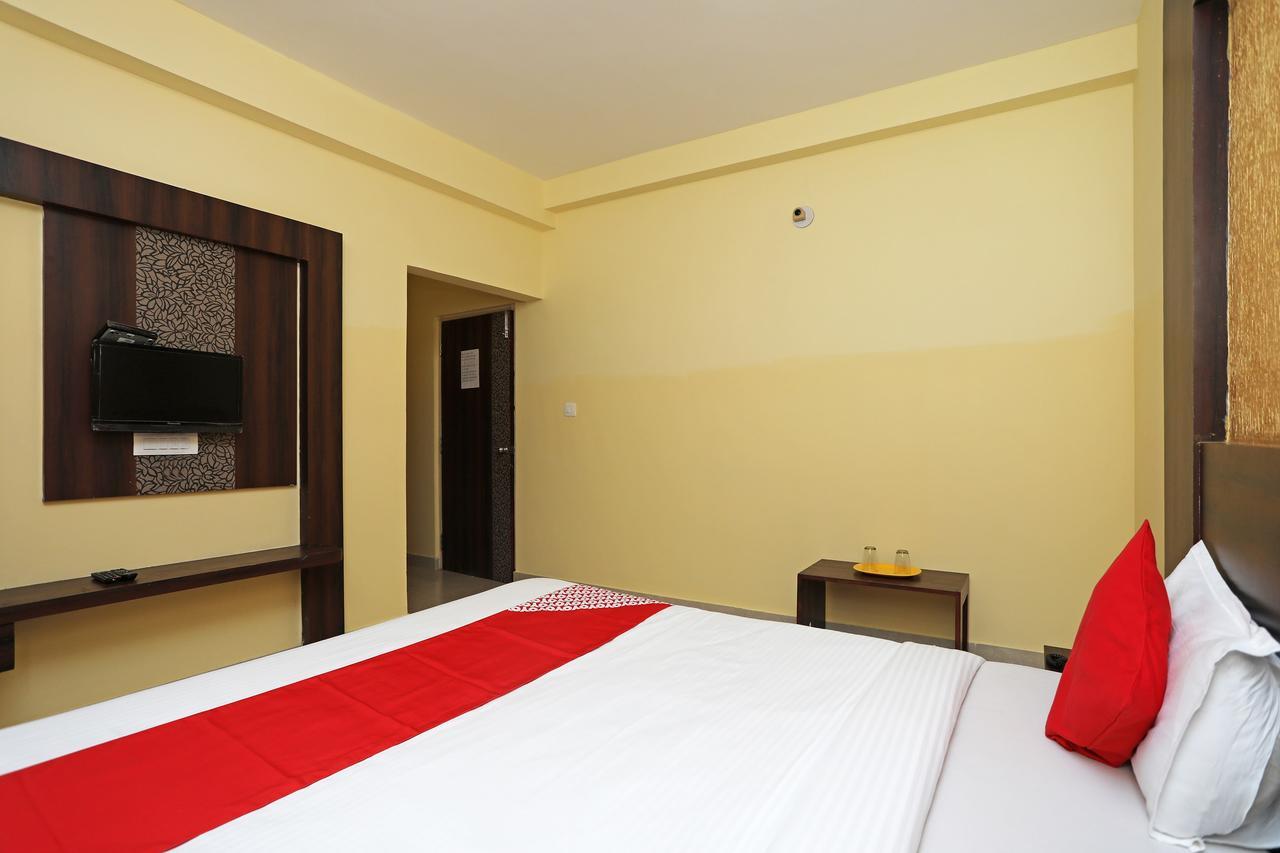 Oyo 15206 Hotel Sonar Gaon Puri Exteriör bild