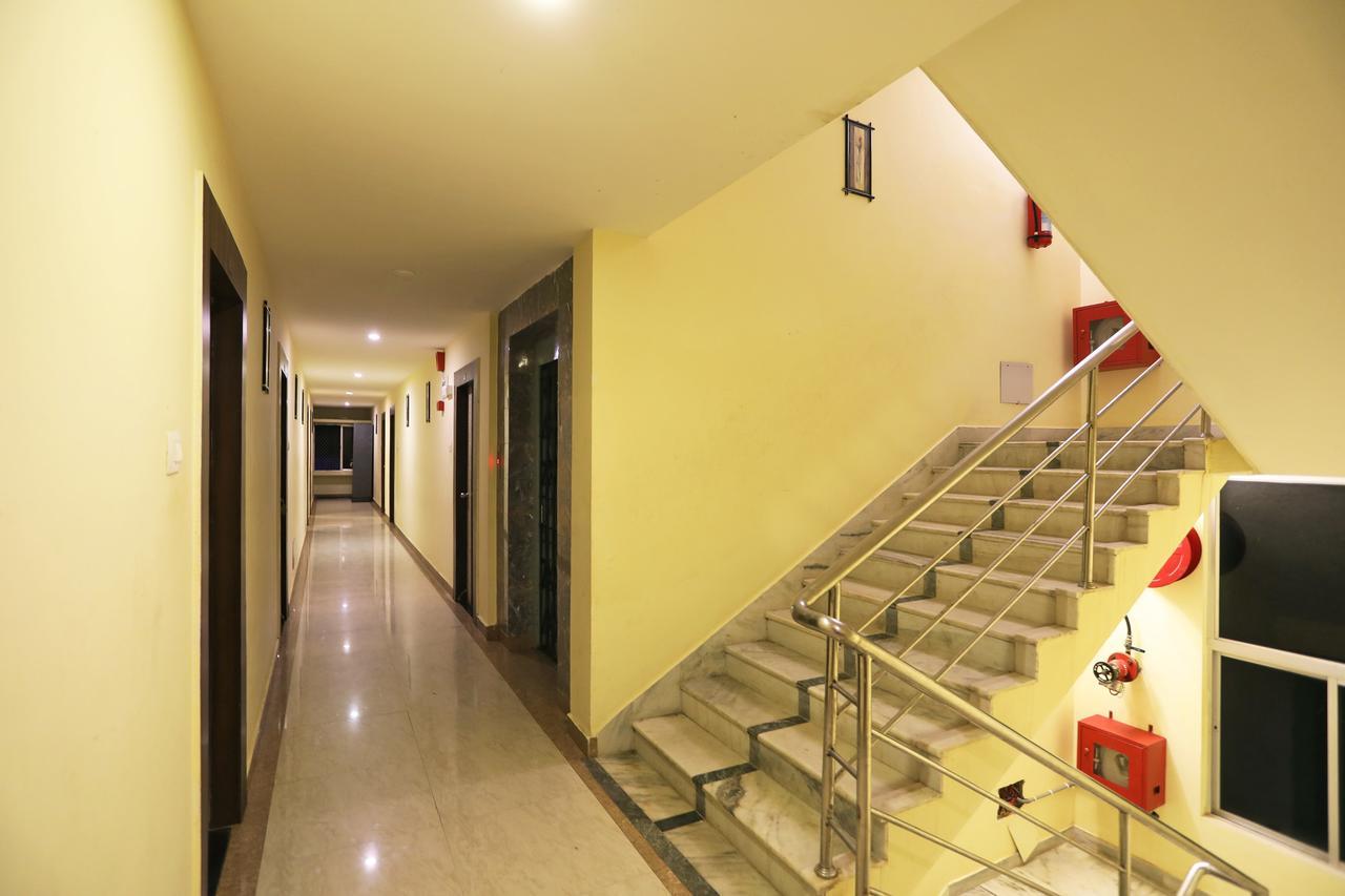 Oyo 15206 Hotel Sonar Gaon Puri Exteriör bild