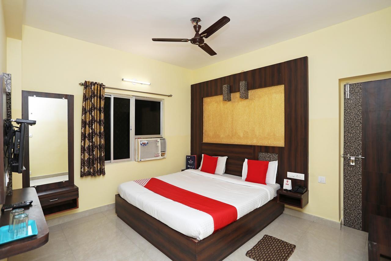 Oyo 15206 Hotel Sonar Gaon Puri Exteriör bild