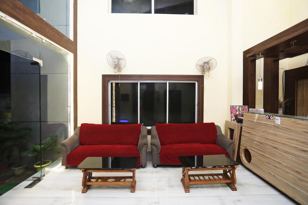 Oyo 15206 Hotel Sonar Gaon Puri Exteriör bild