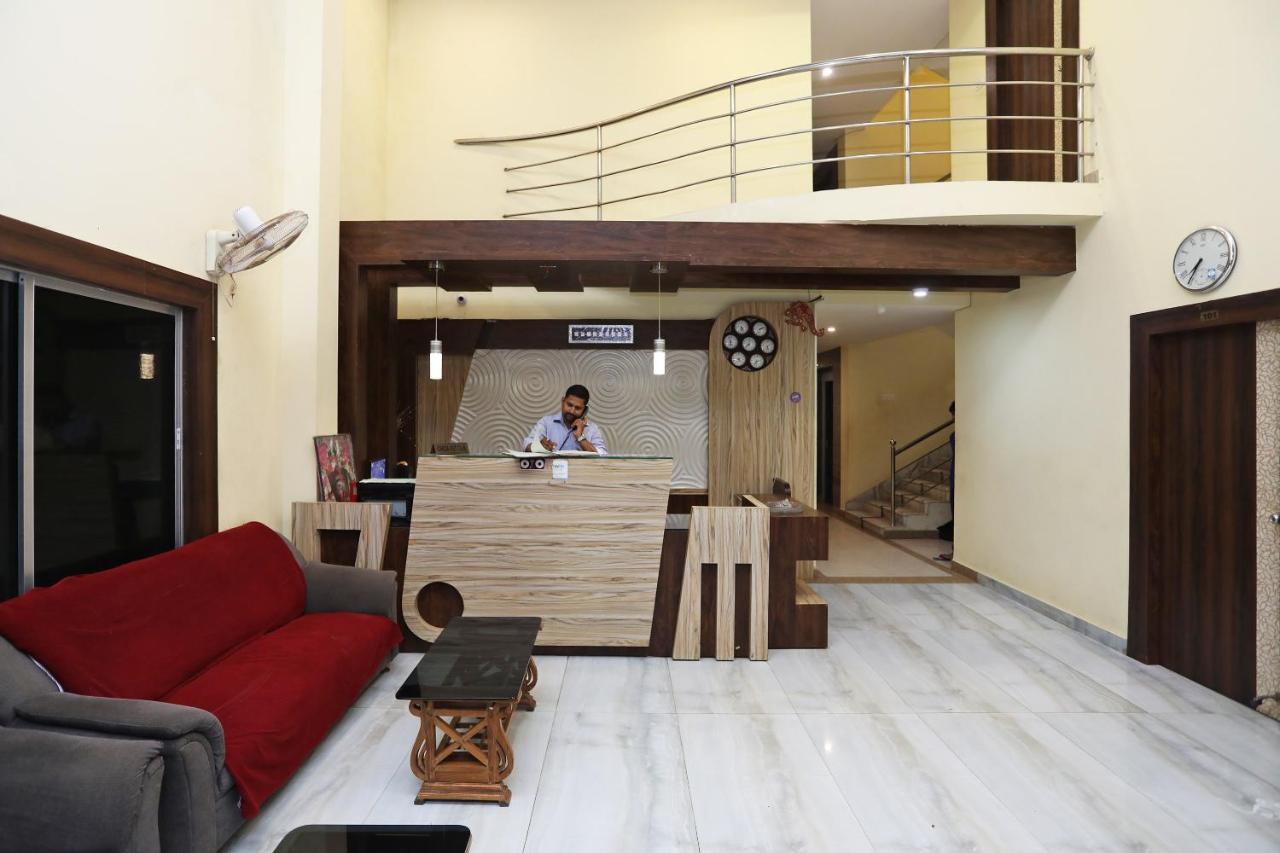 Oyo 15206 Hotel Sonar Gaon Puri Exteriör bild