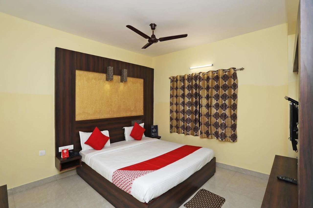 Oyo 15206 Hotel Sonar Gaon Puri Exteriör bild
