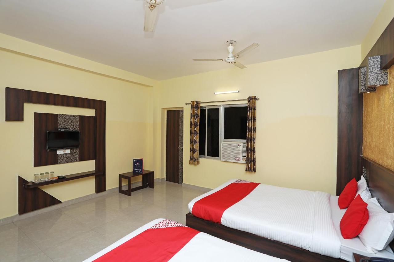 Oyo 15206 Hotel Sonar Gaon Puri Exteriör bild